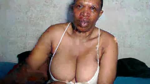 yummytittsxx online show from December 5, 3:04 am