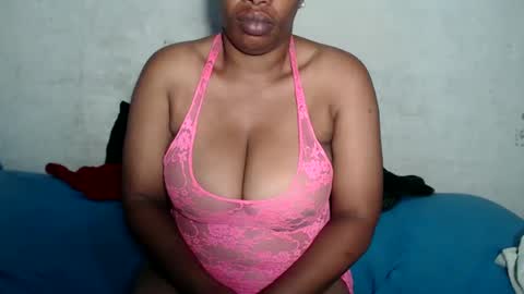 yummytittsxx online show from December 6, 2:35 am