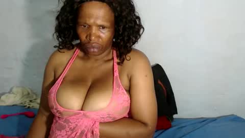 yummytittsxx online show from December 20, 2:18 am