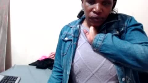 yummytittsxx online show from July 22, 7:27 pm