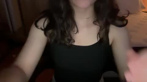 yummyybby online show from December 4, 8:45 am