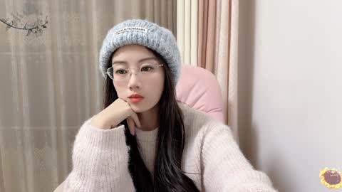 Snapshot of yuner0715 chatting on December 10, 11:11 am YunEr online show from December 10, 11:11 am