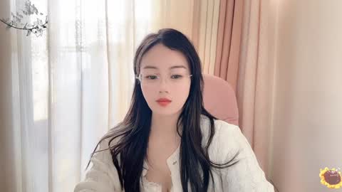 Snapshot of yuner0715 chatting on December 13, 6:21 am YunEr online show from December 13, 6:21 am