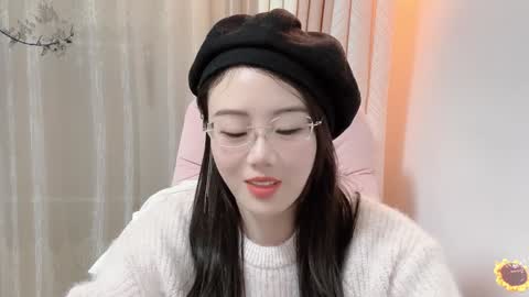 Snapshot of yuner0715 chatting on December 22, 1:55 pm YunEr online show from December 22, 1:55 pm