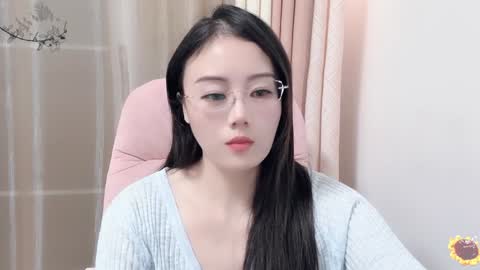 Snapshot of yuner0715 chatting on December 29, 2:21 pm YunEr online show from December 29, 2:21 pm