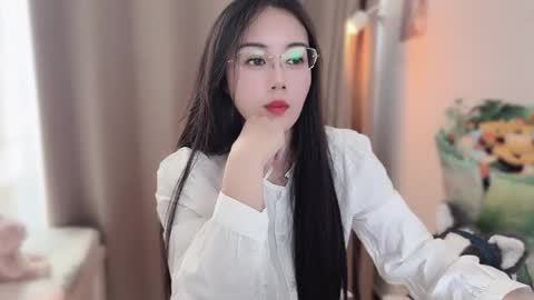 Snapshot of yuner0715 chatting on November 21, 2:43 am YunEr online show from November 21, 2:43 am