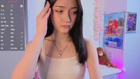yung_leana online show from March 13, 6:14 pm