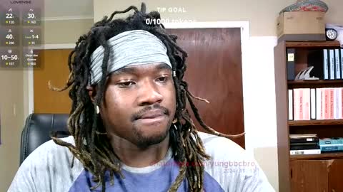 Snapshot of yungbbcbro chatting on December 13, 6:21 am Octavian online show from December 13, 6:21 am