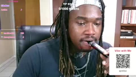 Snapshot of yungbbcbro chatting on January 3, 8:32 am Octavian online show from January 3, 8:32 am