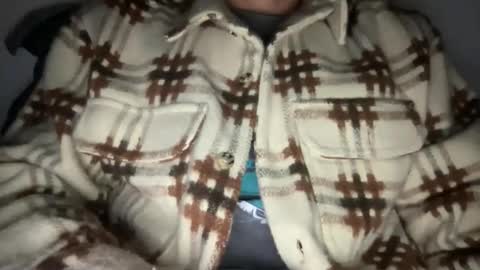 Snapshot of yungbull06 chatting on November 9, 4:00 am Yung Bull online show from November 9, 4:00 am