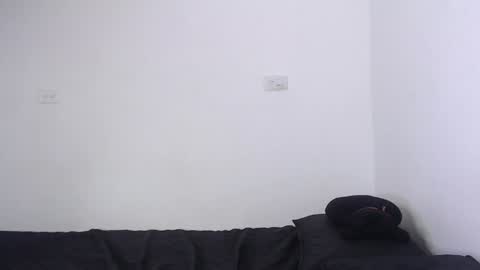 Snapshot of yungelitamor_ chatting on January 10, 7:46 am ELITA online show from January 10, 7:46 am