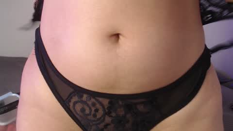 Snapshot of yungelitamor_ chatting on January 19, 3:39 am ELITA online show from January 19, 3:39 am