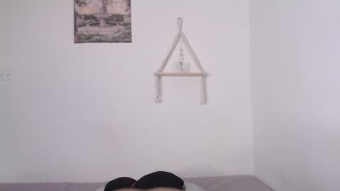 Snapshot of yungelitamor_ chatting on February 4, 7:40 am ELITA online show from February 4, 7:40 am