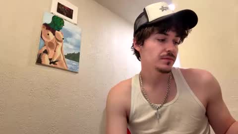 yungstudbev online show from December 19, 5:20 pm