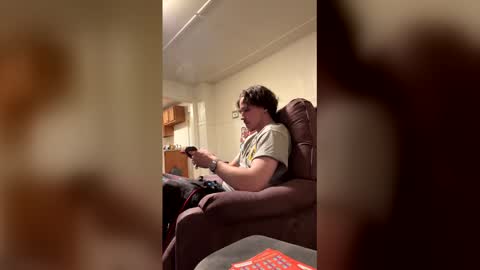 yungstudbev online show from March 1, 12:01 am