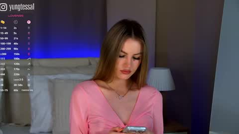 Tessa online show from May 31, 6:42 pm