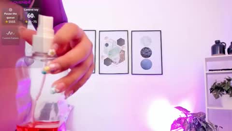 Yunna online show from November 3, 11:33 am