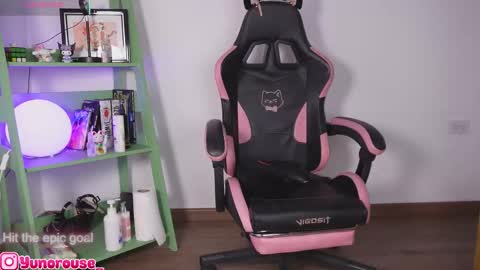 yunorose_ online show from November 14, 3:27 am