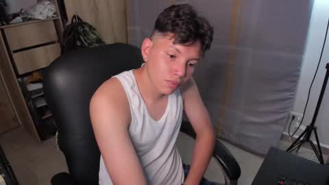 yurii_moody online show from February 25, 2:36 am