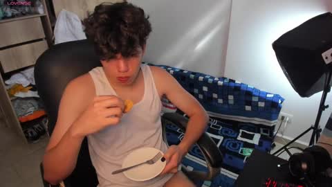 yurii_moody online show from September 26, 8:24 pm