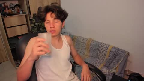 yurii_moody online show from November 24, 10:53 pm