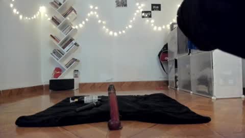 paola online show from December 16, 8:26 pm