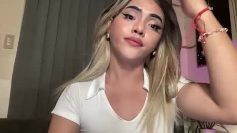 Snapshot of yvonne_guidotti chatting on May 31, 6:04 pm Miss Cali online show from May 31, 6:04 pm