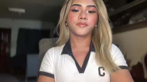 Miss Cali online show from June 26, 6:56 pm
