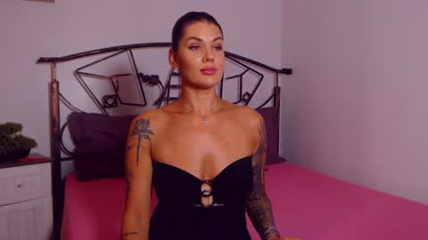 I V Y   online show from July 23, 7:56 pm
