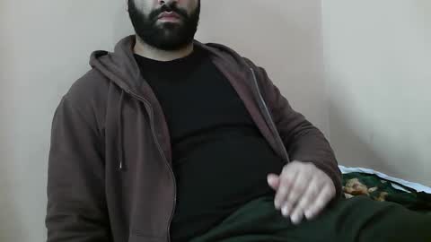 Snapshot of yxxtxxdentyk chatting on December 2, 5:37 am Bi BearXXX online show from December 2, 5:37 am