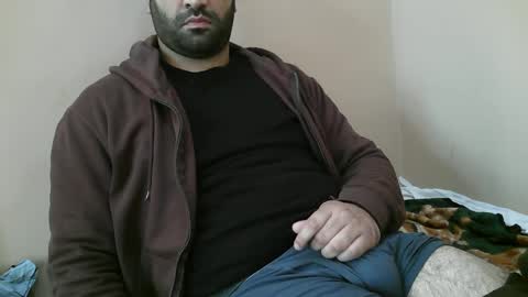 Snapshot of yxxtxxdentyk chatting on December 4, 5:49 am Bi BearXXX online show from December 4, 5:49 am