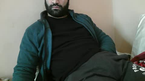 Snapshot of yxxtxxdentyk chatting on December 17, 5:07 am Bi BearXXX online show from December 17, 5:07 am