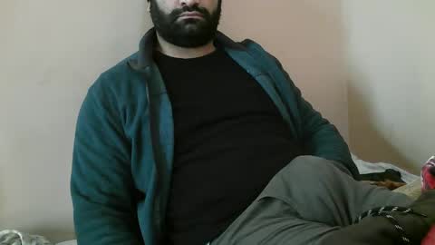 Snapshot of yxxtxxdentyk chatting on December 19, 4:56 am Bi BearXXX online show from December 19, 4:56 am