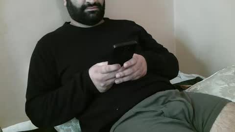 Snapshot of yxxtxxdentyk chatting on December 19, 8:02 am Bi BearXXX online show from December 19, 8:02 am