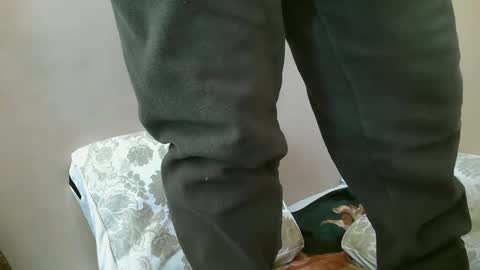 Snapshot of yxxtxxdentyk chatting on January 9, 5:34 am Bi BearXXX online show from January 9, 5:34 am