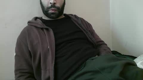 Snapshot of yxxtxxdentyk chatting on February 4, 5:53 am Bi BearXXX online show from February 4, 5:53 am