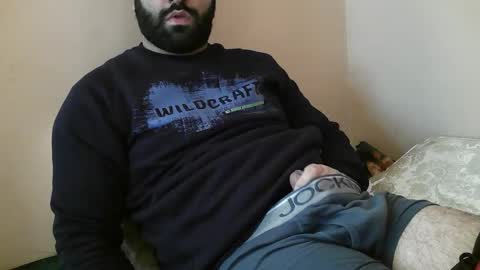 Snapshot of yxxtxxdentyk chatting on February 18, 4:37 am Bi BearXXX online show from February 18, 4:37 am