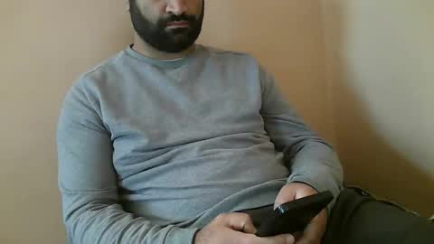 Snapshot of yxxtxxdentyk chatting on November 7, 5:18 am Bi BearXXX online show from November 7, 5:18 am