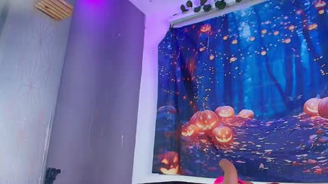 Snapshot of z_zoe_ chatting on October 5, 3:05 am Zoe online show from October 5, 3:05 am