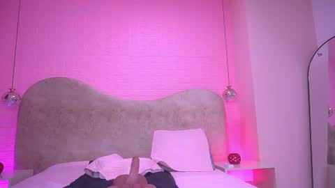 Zoe  online show from July 30, 3:05 am
