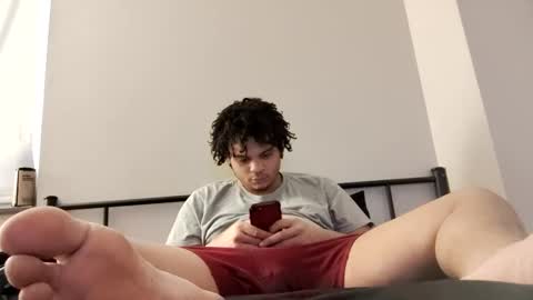 Snapshot of zac_hudsin chatting on January 1, 5:11 pm Zac Hudsin online show from January 1, 5:11 pm