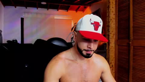 Zac  Jhordan online show from December 12, 2:11 pm