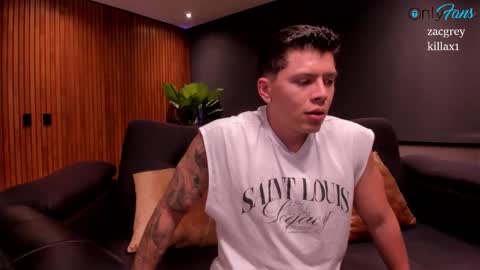 Snapshot of zacandmarcosmg_ chatting on October 26, 2:06 am zacandmarcosmg_ online show from October 26, 2:06 am