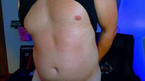 Snapshot of zach_rhyder chatting on October 5, 1:59 am Zach Rhyder online show from October 5, 1:59 am