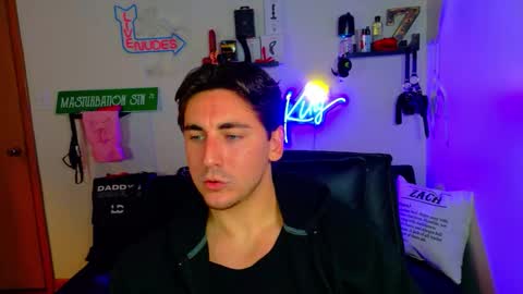 Snapshot of zach_rhyder chatting on November 26, 1:39 am Zach Rhyder online show from November 26, 1:39 am