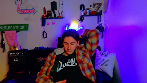 Snapshot of zach_rhyder chatting on December 5, 2:53 am Zach Rhyder online show from December 5, 2:53 am