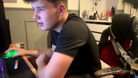 Zachbritboy online show from September 17, 5:58 pm