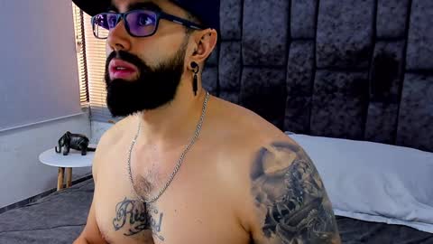 Richard online show from December 4, 3:54 pm