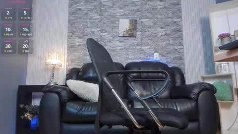 zack_joness10 online show from February 25, 5:06 am