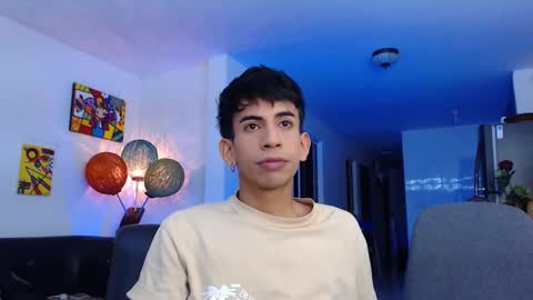 Snapshot of zack_kingg chatting on February 12, 6:19 am Zack King online show from February 12, 6:19 am